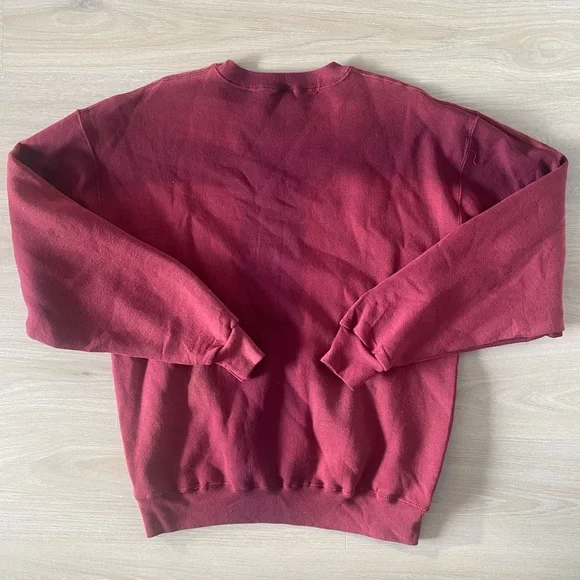 Vintage Russell Athletic Burgundy Men's Sweater Size L - Picture 2 of 3